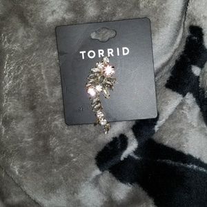 Torrid ear cuff